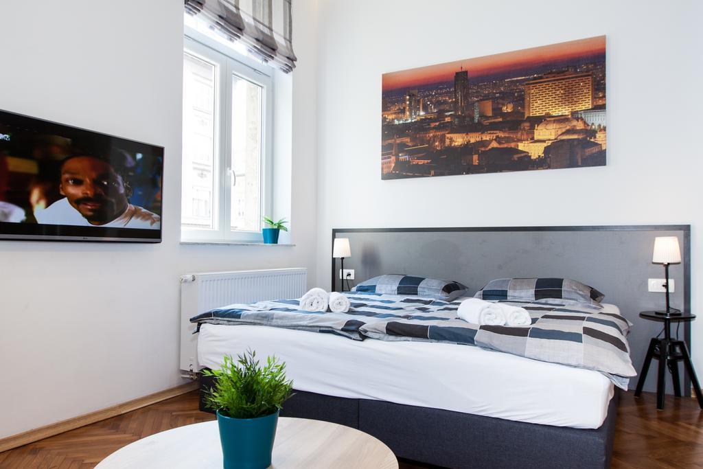Loox Apartments Hatzova Загреб Екстериор снимка