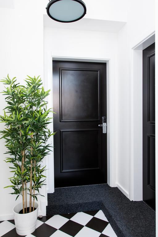 Loox Apartments Hatzova Загреб Екстериор снимка