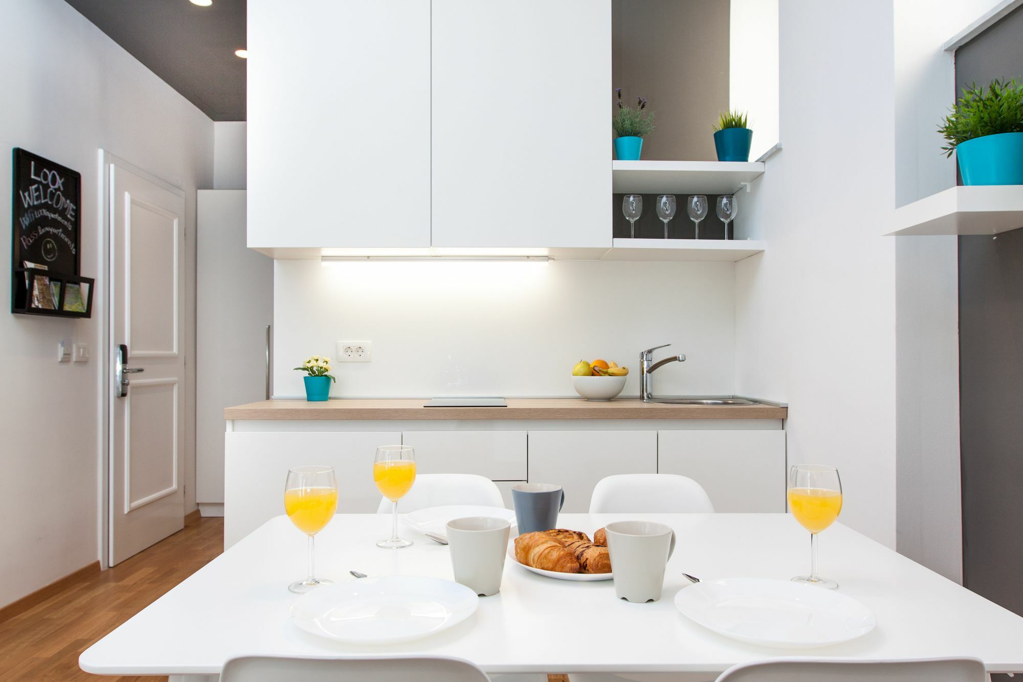 Loox Apartments Hatzova Загреб Екстериор снимка
