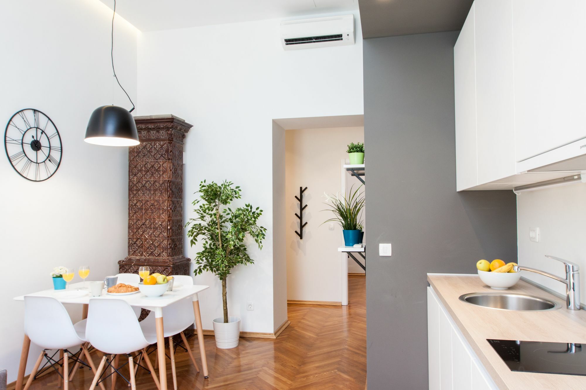Loox Apartments Hatzova Загреб Екстериор снимка