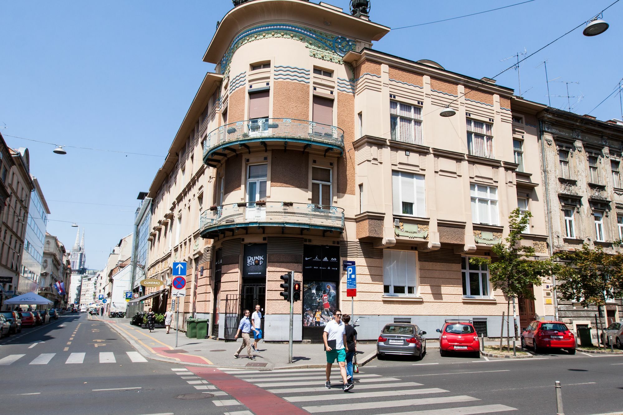 Loox Apartments Hatzova Загреб Екстериор снимка