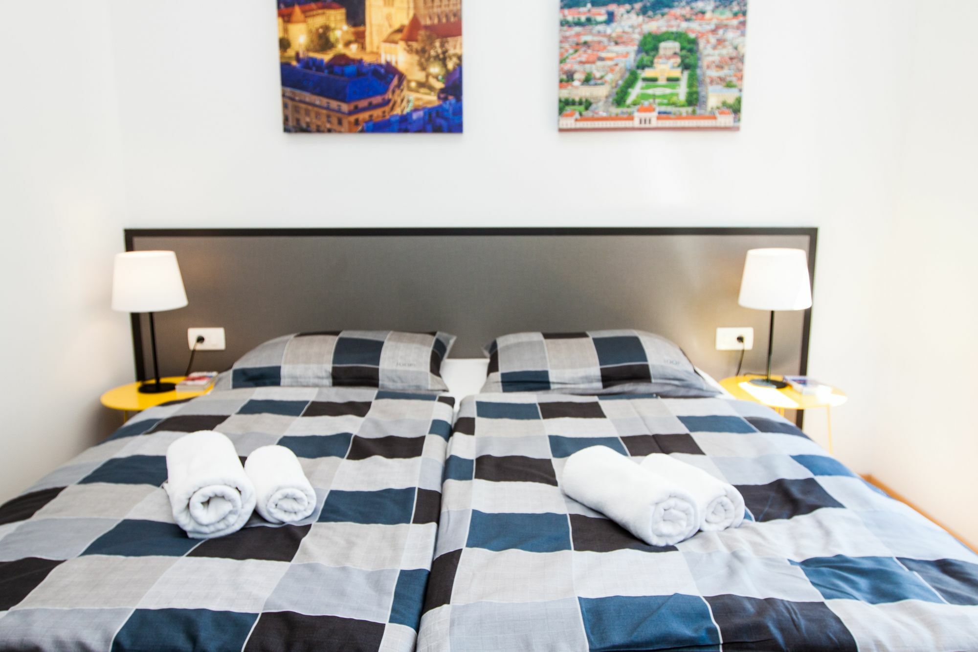 Loox Apartments Hatzova Загреб Екстериор снимка