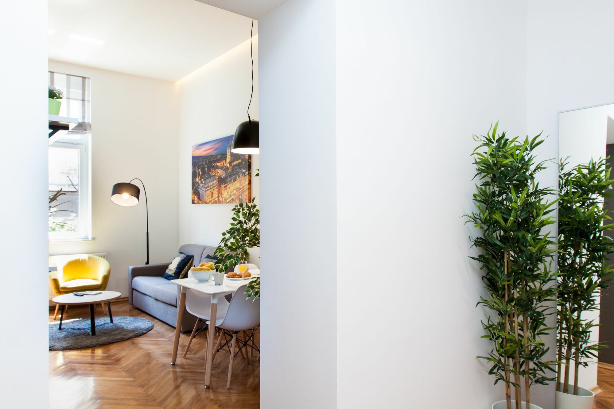 Loox Apartments Hatzova Загреб Екстериор снимка