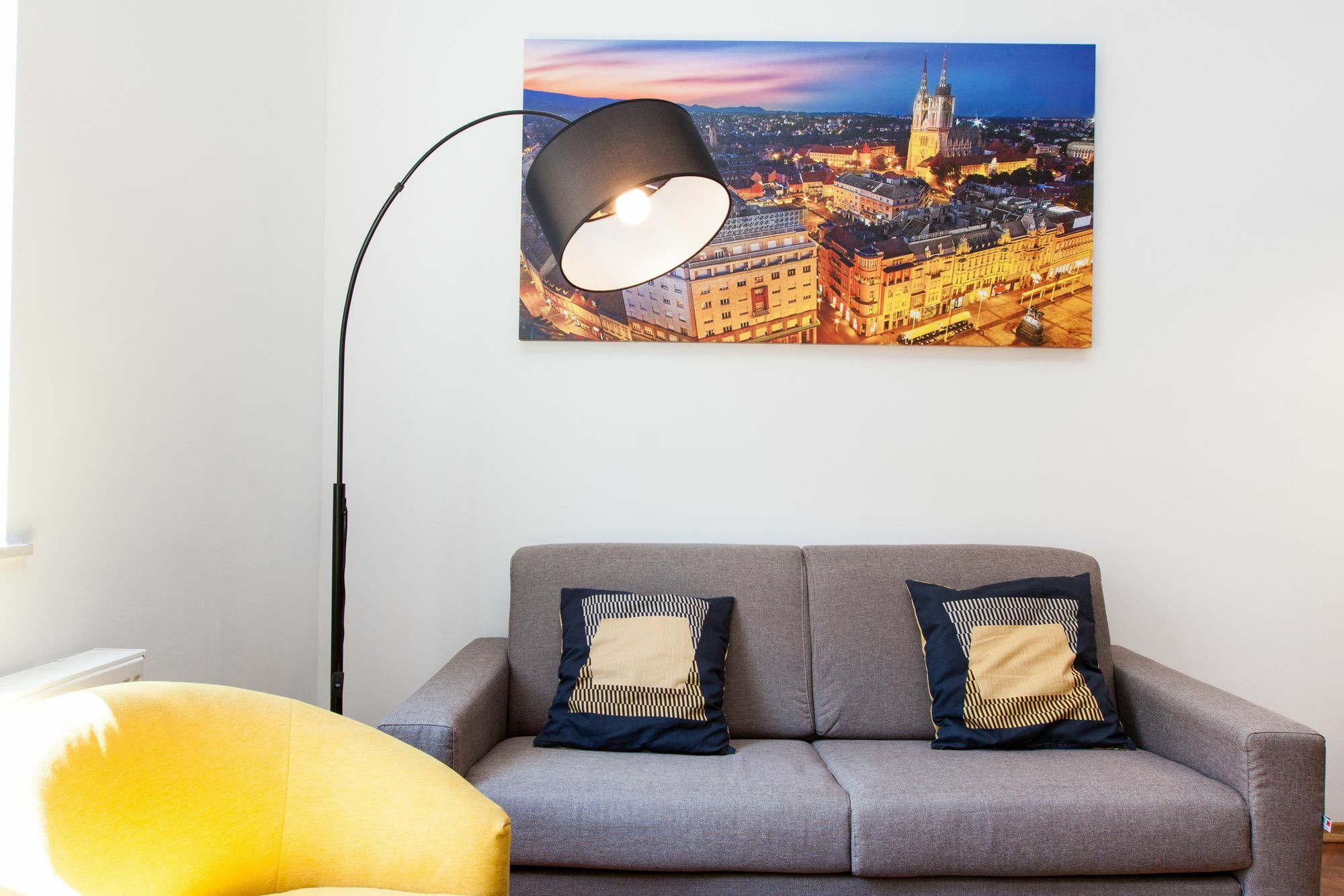 Loox Apartments Hatzova Загреб Екстериор снимка